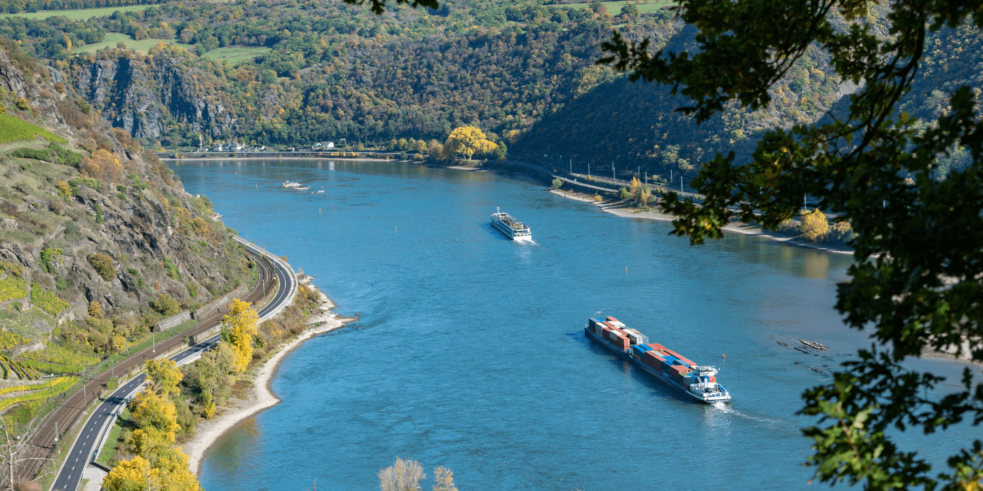 Pogled na romantičnu Rajnu iz Bopparda, Njemačka